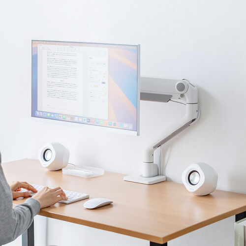 モニターアーム（シングルアーム・薄型クランプ・32インチ対応・ガススプリング式・耐荷重1～15kg・ホワイト）