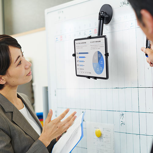 タブレットアーム（マグネット取り付け・壁掛け・iPad・磁石・7～11インチ対応・冷蔵庫・黒板・ホワイトボード） LATAB020 サンワサプライ