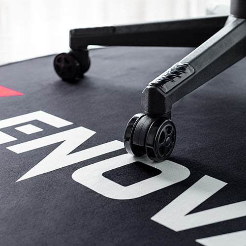 チェアマット（ゲーミング・ポリエステル製・直径100cm・厚み約4㎜・裏面すべり止め加工・名入れ対応・ブラック）