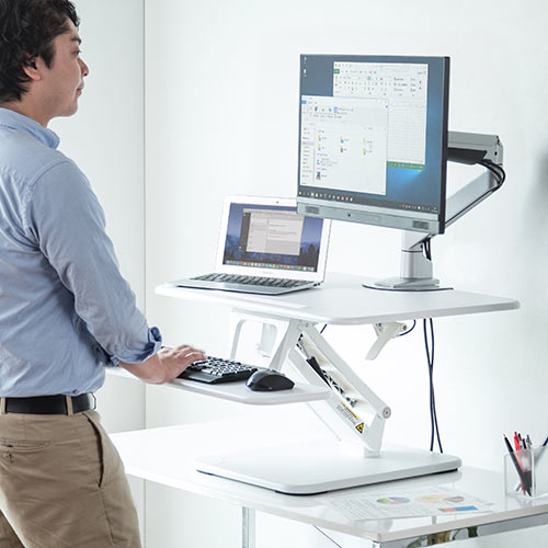 昇降デスク（手動・ガス圧・机上・スマホスタンド・横幅68cm）