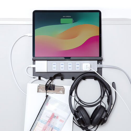 iPad タブレット マグネットホルダー（冷蔵庫・フック・壁面スタンド・ブラック）