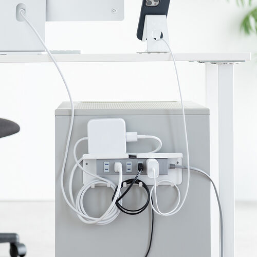 iPad タブレット マグネットホルダー（冷蔵庫・フック・壁面スタンド・ホワイト）