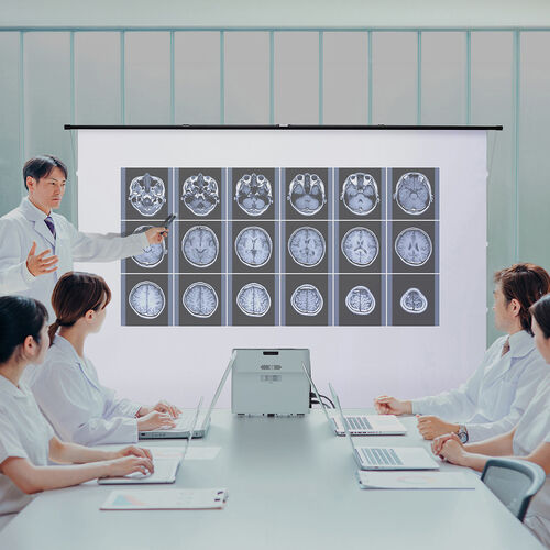 プロジェクタースクリーン／100インチ／超短焦点対応／床置き自立式