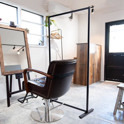 パーテーション（自立式・透明・クリア・黒フレーム・W800×H1600mm・飛沫対策・仕切り)