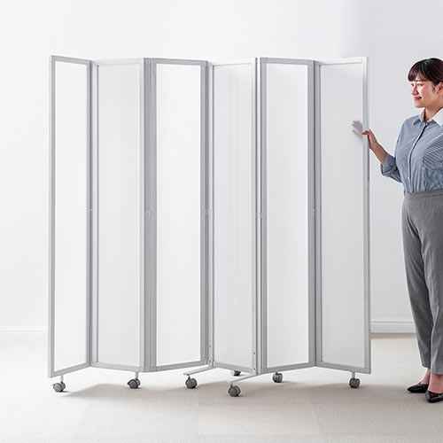 パーティション（間仕切り・6連・半透明・キャスター付・折りたたみ可能・高さ160cm）
