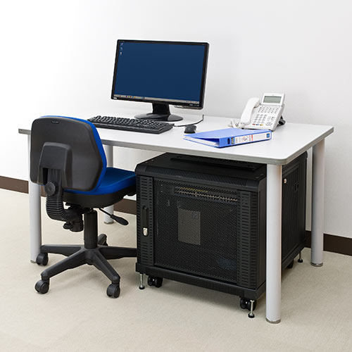 機器収納ボックス｜19インチ・9U・メッシュ扉・鍵付き・キャスター付