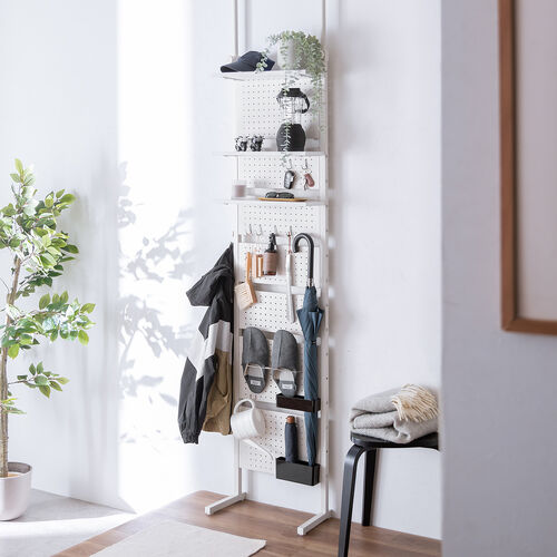 突っ張り棚（突っ張りラック・幅45cm・有孔ボード・シェルフ・棚・4段・壁面収納・ウォールシェルフ・間仕切り・キッチン・玄関・パントリー・スリム・工事不要・ホワイト）