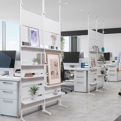 突っ張り棚（突っ張りラック・幅60cm・有孔ボード・シェルフ・棚・4段・壁面収納・ウォールシェルフ・間仕切り・キッチン・玄関・パントリー・スリム・工事不要・ホワイト）