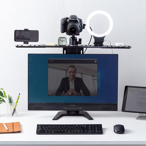 モニター上台（VESAマウント取り付け棚・VESA100対応・横幅40～69cm・耐荷重3kg・カメラ設置・小物置き）