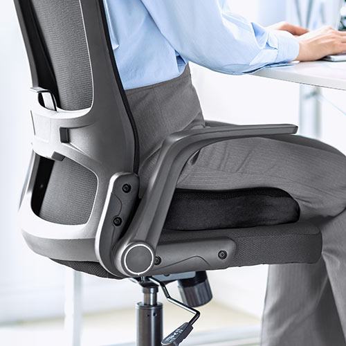 低反発ウレタンクッション（メッシュ生地 裏面滑り止め 洗濯可能 取っ手付き テレワーク 在宅勤務 椅子クッション 座布団）