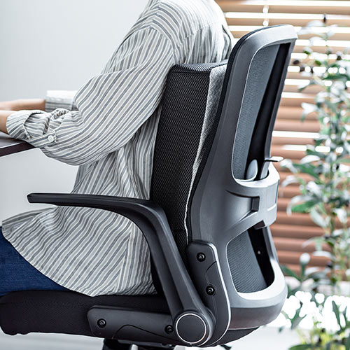 ウレタンクッション（高密度・エルゴ形状・接触冷感生地・裏面滑り止め・洗濯可能・テレワーク・在宅勤務・クッション・座布団・黒）