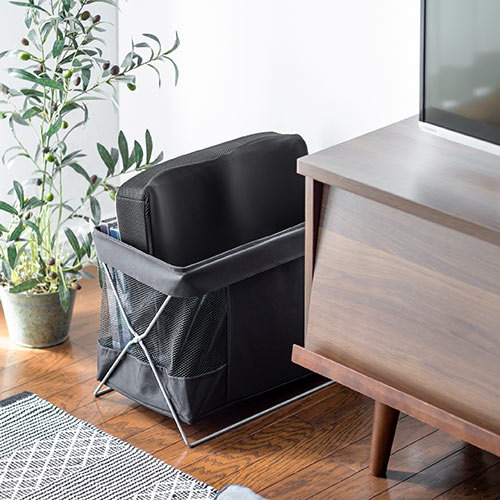 ウレタンクッション（高密度・エルゴ形状・接触冷感生地・裏面滑り止め・洗濯可能・テレワーク・在宅勤務・クッション・座布団・黒）