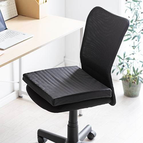 ゲルクッション（ジェルクッション・裏面滑り止め・洗濯可能・テレワーク・在宅勤務・薄い・座布団）