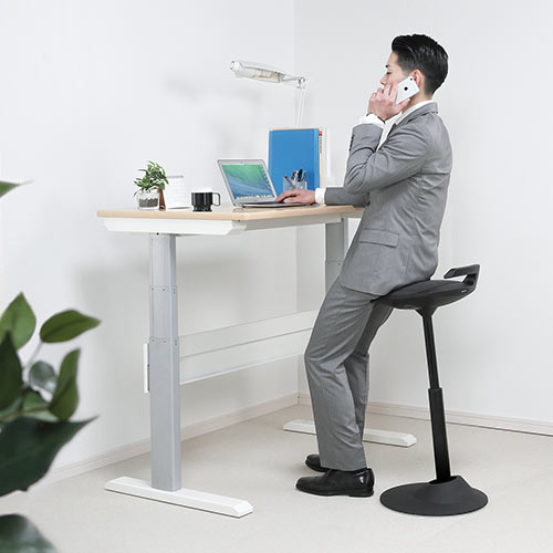 エルゴノミクスチェア（人間工学オフィスチェア・高さ調整・上下昇降デスク対応・muvman・座面4度傾斜・耐荷重120kg・ブラック）