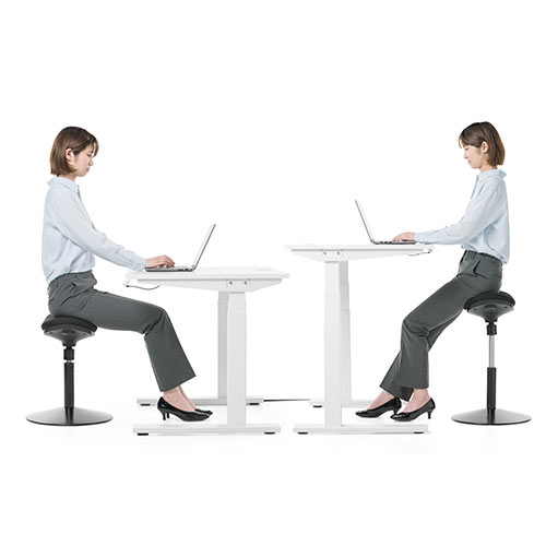 スツール（スタンディング・昇降デスク対応・座面可動・人間工学・ガス圧・高さ調整・ブラック）