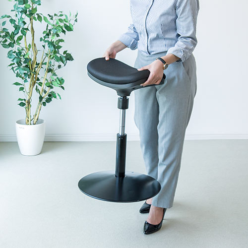 スツール（スタンディング・昇降デスク対応・座面可動・人間工学・ガス圧・高さ調整・ブラック）