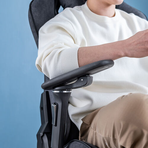 ゲーミングチェア（ゲーミング座椅子・回転座椅子・135°リクライニング・ランバーサポート付き・ヘッドレスト付き・5Dアームレスト・モールドウレタン）