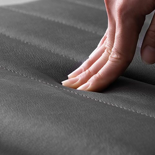 レザーチェア スリムチェア ビンテージ調 レトロデザイン ミドルバック ブラック