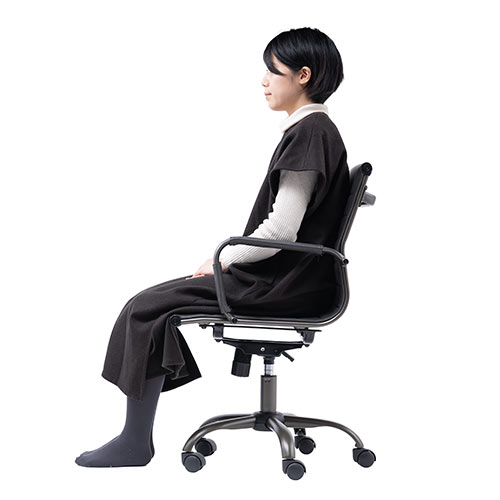 レザーチェア スリムチェア ビンテージ調 レトロデザイン ミドルバック ブラック