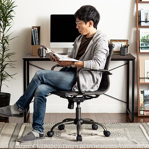 レザーチェア スリムチェア ビンテージ調 レトロデザイン ミドルバック ブラック