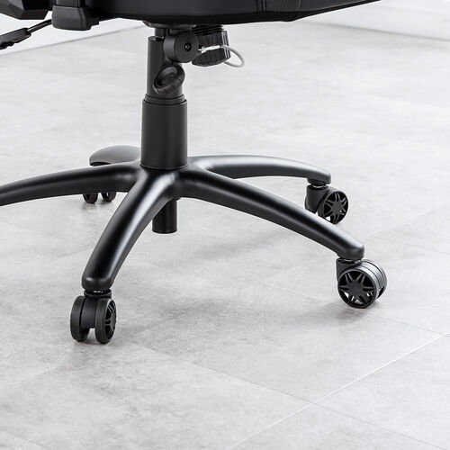 レザーチェア（ゲーミングチェア・リクライニング・傾斜角度170°・特殊アームレスト・大型ランバーサポート・あぐら対応・ハイバック・耐荷重100kg）