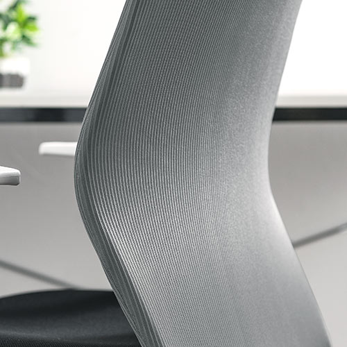 メッシュチェア（ロッキング・ハイバック・ヘッドレスト・肘掛け付き・ホワイトフレーム・ヘッドレスト・背もたれグレー）