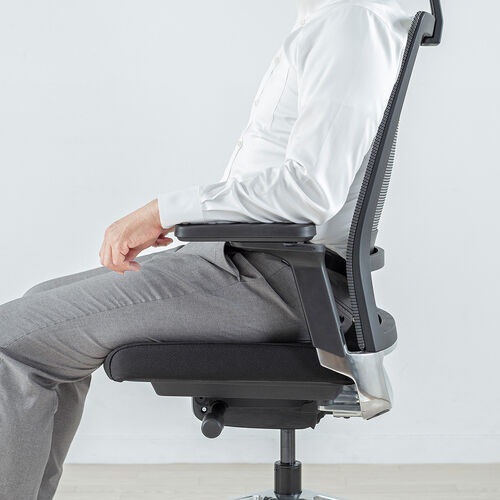 スイングチェア（ヘッドレスト付き・メッシュチェア・シンクロロッキング・耐荷重120kg・4Dアームレスト・大型ウレタンキャスター）