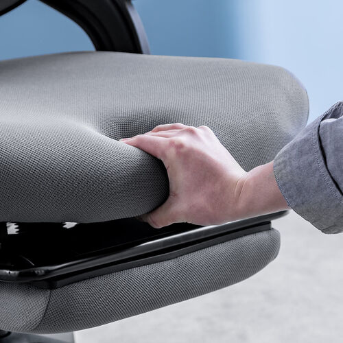 メッシュチェア（オフィスチェア・オットマン付き・ロッキング・跳ね上げアームレスト・ランバーサポート・ヘッドレスト付き・キャスター・グレー）