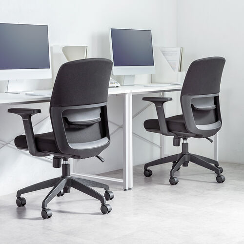 オフィスチェア（メッシュチェア・アームレスト付き・ロッキング・上下調節可能ランバーサポート・ウレタンクッション・ナイロンキャスター・ブラック）