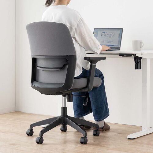 オフィスチェア（メッシュチェア・アームレスト付き・ロッキング・上下調節可能ランバーサポート・ウレタンクッション・ナイロンキャスター・グレー）