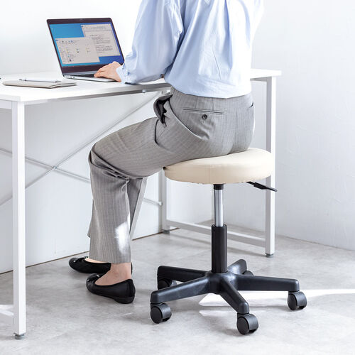 丸椅子（回転椅子・ラウンドスツール・高さ調節可能・高めタイプ・座面高さ約46～58cm・昇降幅12cm・オフィススツール・エステスツール・キャスター・360°回転・ベージュ）