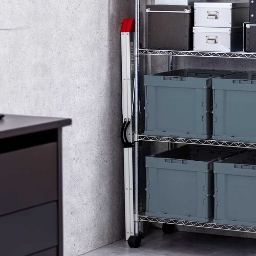 脚立（踏み台・アルミフレーム・コンパクト・スリム・軽量・車載・折りたたみ・3段・スティック型・取っ手付き・耐荷重150kg）