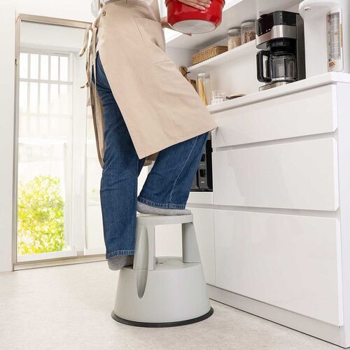 【アウトレット】ステップスツール（踏み台・キャスター付き・ストッパー機能付き・高さ41.5cm・2段タイプ・スタッキング可能・耐荷重150kg・高耐久・グレー）