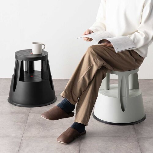 【アウトレット】ステップスツール（踏み台・キャスター付き・ストッパー機能付き・高さ41.5cm・2段タイプ・スタッキング可能・耐荷重150kg・高耐久・グレー）