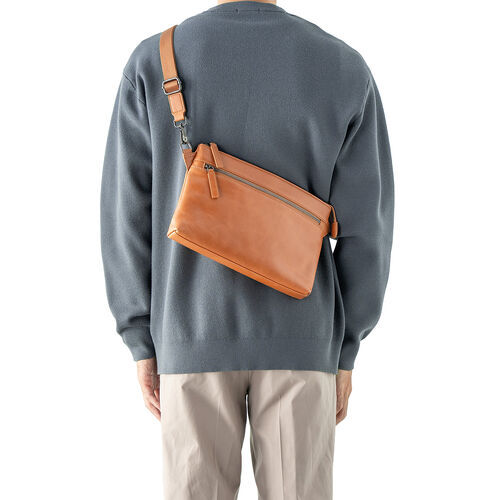 サコッシュ（本革・4WAY・ショルダーバッグ・薄型・iPad 11インチ対応・クラッチバッグ・肩掛け・バッグ・スマホポーチ・メンズ・レディース・ブラウン）