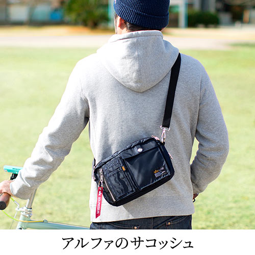 SALE✩.*˚ FAUCON フォコン スエード ショルダーバッグ サコッシュ SALE✩.*˚ FAUCON フォコン スエード ショルダーバッグ サコッシュ
