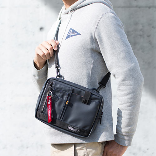 サコッシュ（ショルダーバッグ・アルファ・耐水・止水ファスナー