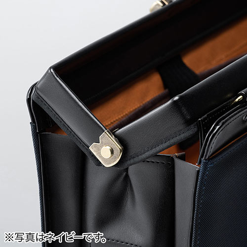 ビジネスバッグ（日本製・肩掛け・ショルダー・鎧布生地・ダレスバッグ・A4対応・ブラック）