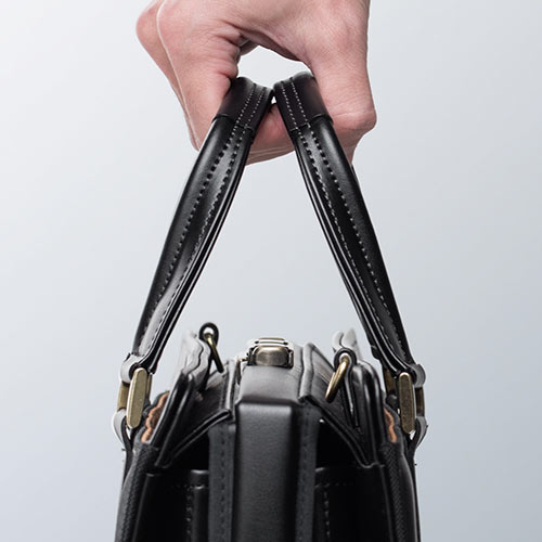 ビジネスバッグ（日本製・肩掛け・ショルダー・鎧布生地・ダレスバッグ・A4対応・ブラック）