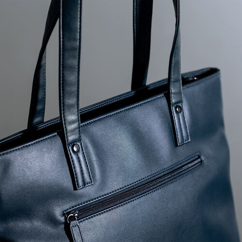 本革トートバッグ（牛革製・A4収納・13.3型対応・ノートパソコン  