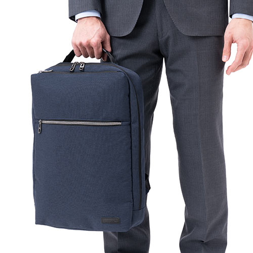 ビジネスリュック 薄型 小型 防水カバー付 背面ポケット搭載 薄マチ 通勤 ネイビー