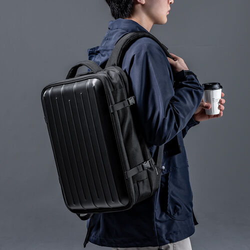 ハードリュック（ハードシェルリュック・耐衝撃・軽量・マチ拡張・一泊二日・15.6型ノートPC・11型タブレット収納・蒸れにくい立体メッシュ・ブラック）