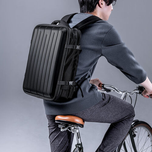 ハードリュック（ハードシェルリュック・耐衝撃・軽量・マチ拡張・一泊二日・15.6型ノートPC・11型タブレット収納・蒸れにくい立体メッシュ・ブラック）