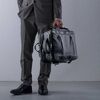 リュック（マチ拡張・ビジネス・大容量 22L～35L・PCリュック・シンプル・PUコーティング・耐水・撥水・多機能・バックパック・メンズ・旅行・出張・ブラック）