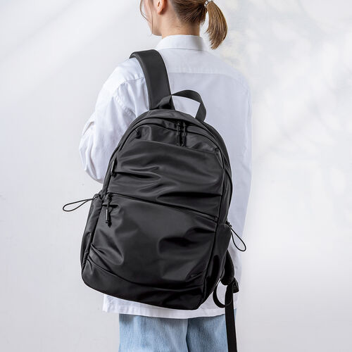 タウンリュック（カジュアル・ビジネスバッグ・19L・軽量・男女兼用・タックデザイン・バックパック・撥水・A4サイズ・14インチ・ノートPC収納・メンズ・レディース・通勤・通学・旅行・ブラック）