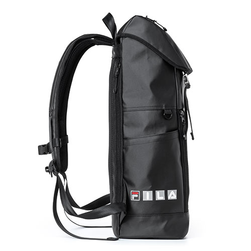 リュック（FILA・大容量22L・黒・メンズ・レディース・スクエア型・バックパック・通勤・通学）