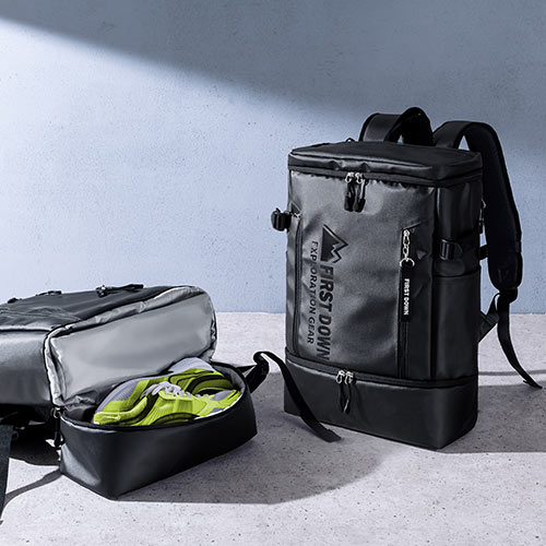 バックパック(リュック・2層式・大容量・通勤・通学・撥水・ファーストダウンバックパック・33L）