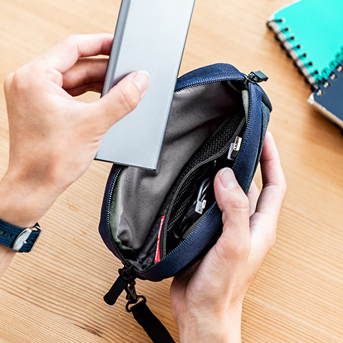 ガジェットポーチ（モバイルバッテリー・Wi-Fiルーター・iPhone・ケーブル収納・Sサイズ・ネイビー）