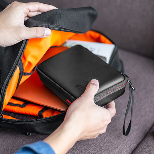 ポーチ（トラベルポーチ・ガジェットポーチ・小物入れ・おしゃれ・大容量・人気・おすすめ・男性・仕切り・収納・便利・持ち運び・黒・セミハード）BAGIN014BK