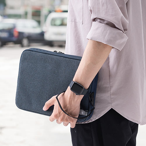 ポーチ（トラベルポーチ・ガジェットポーチ・小物入れ・おしゃれ・大容量・人気・おすすめ・男性・仕切り・収納・便利・持ち運び・ネイビー）BAGIN024NV